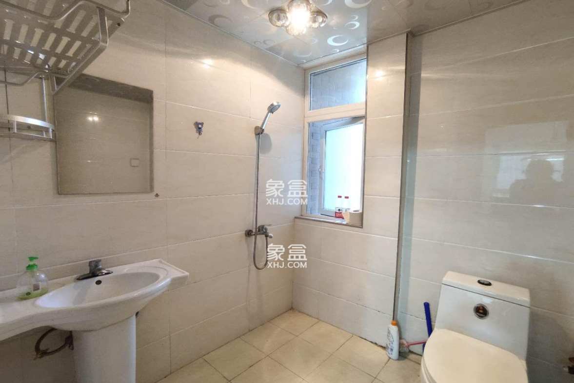 上河国际C区  3室2厅1卫    3000.0元/月 上河国际C区  3室2厅1卫    3000.0元/月室内图