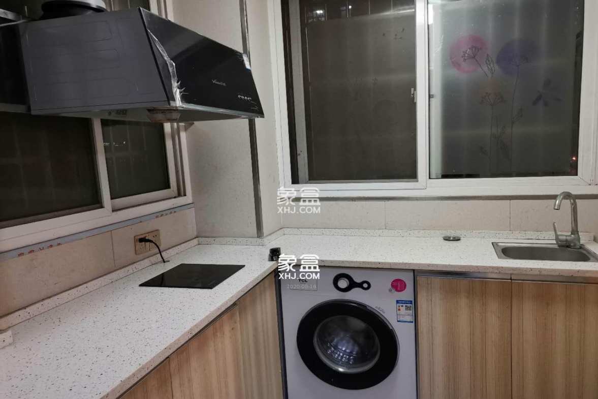 嘉盛华庭(一期、二期、三期) 1室1厅1卫 1300.0元/月 嘉盛华庭(一期、二期、三期) 1室1厅1卫 1300.0元/月室内图