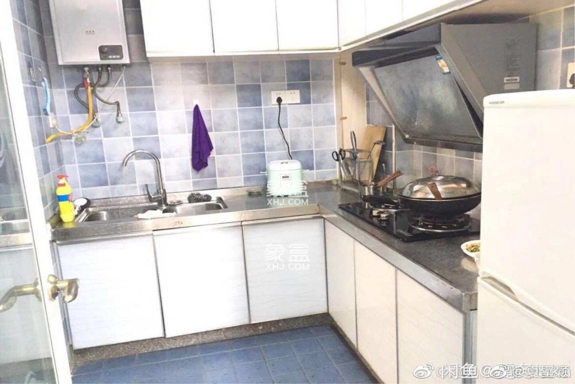 华润凤凰城三期  3室2厅1卫    2200.0元/月 华润凤凰城三期  3室2厅1卫    2200.0元/月室内图