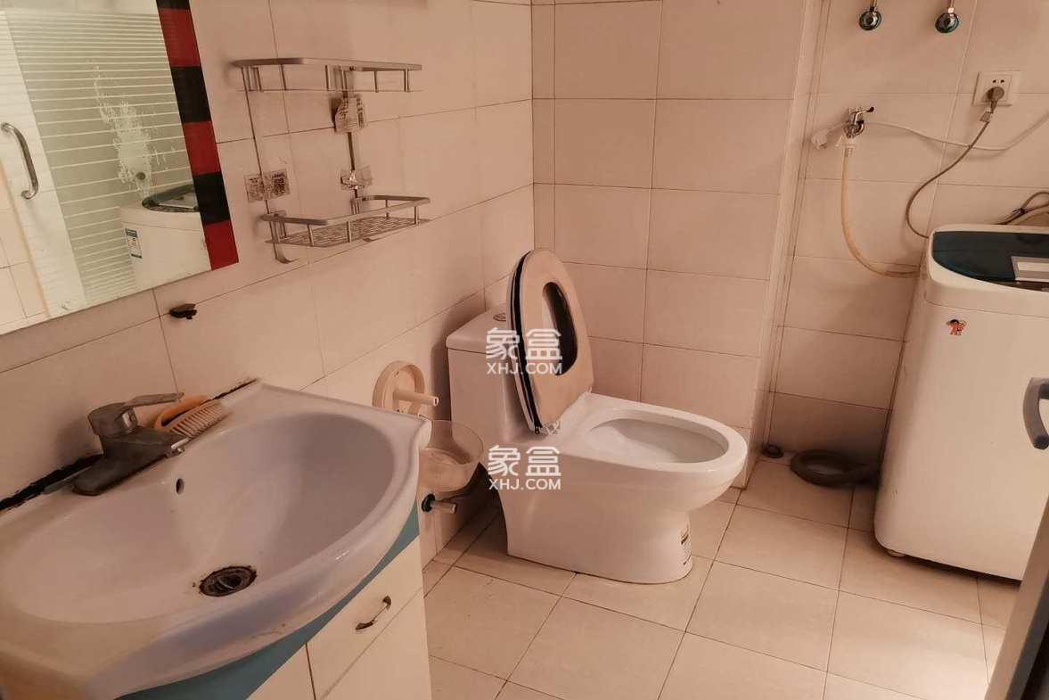 东上一品 1室1厅1卫 1600.0元/月 东上一品 1室1厅1卫 1600.0元/月室内图