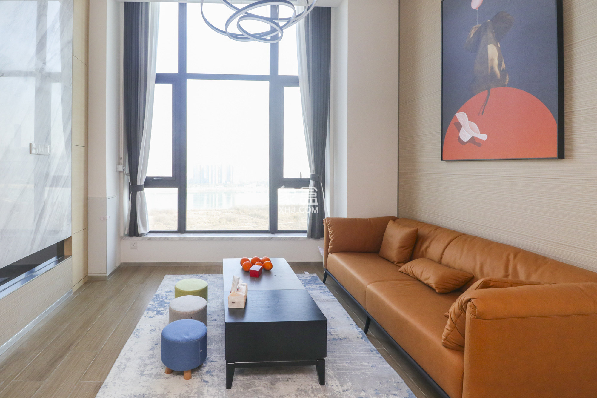 网红复式公寓，一线江景房，正看国金中心橘子洲，不限购不限贷