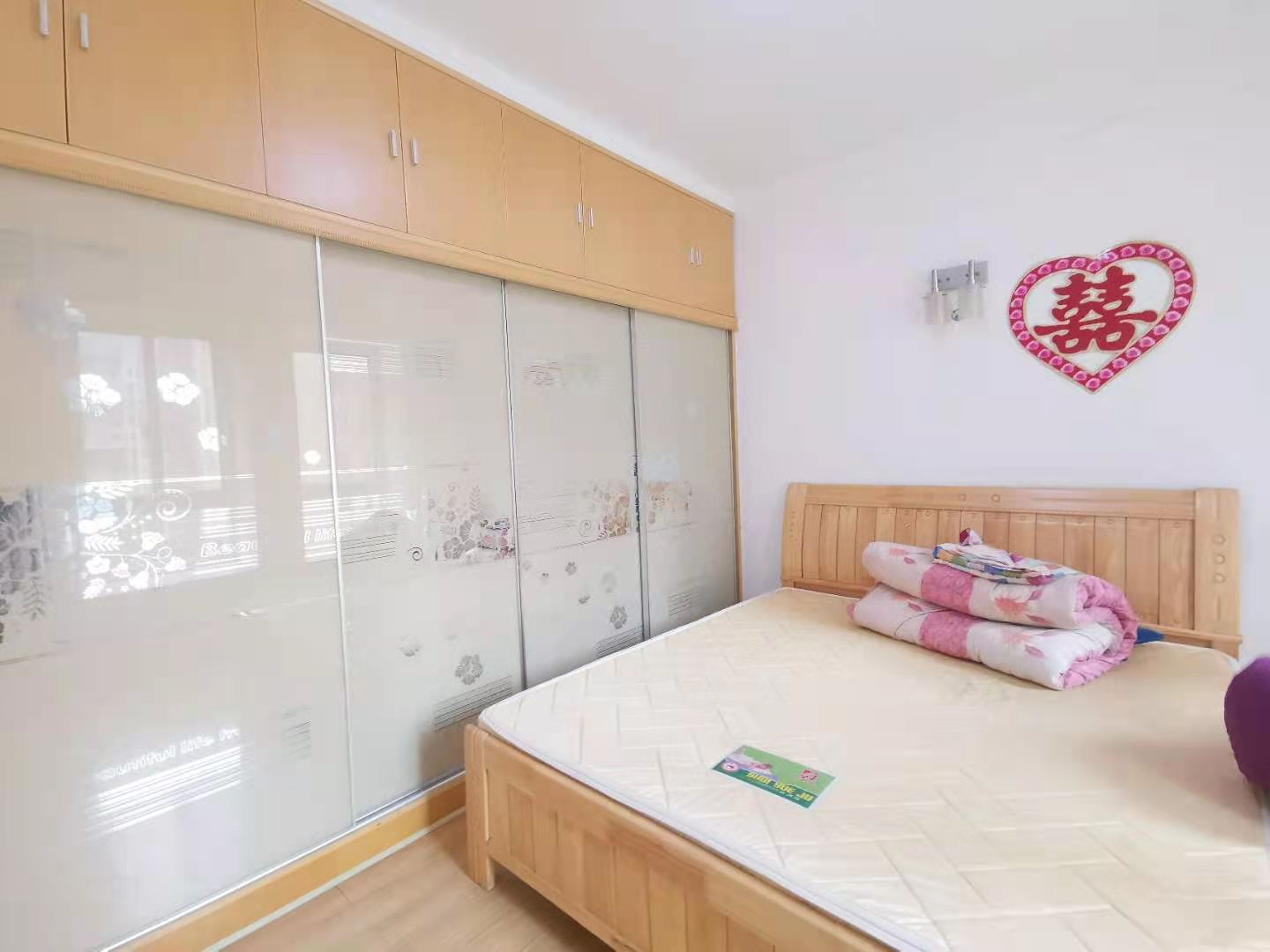 爱琴海岸 2室2厅1卫 1750.0元/月 爱琴海岸 2室2厅1卫 1750.0元/月室内图