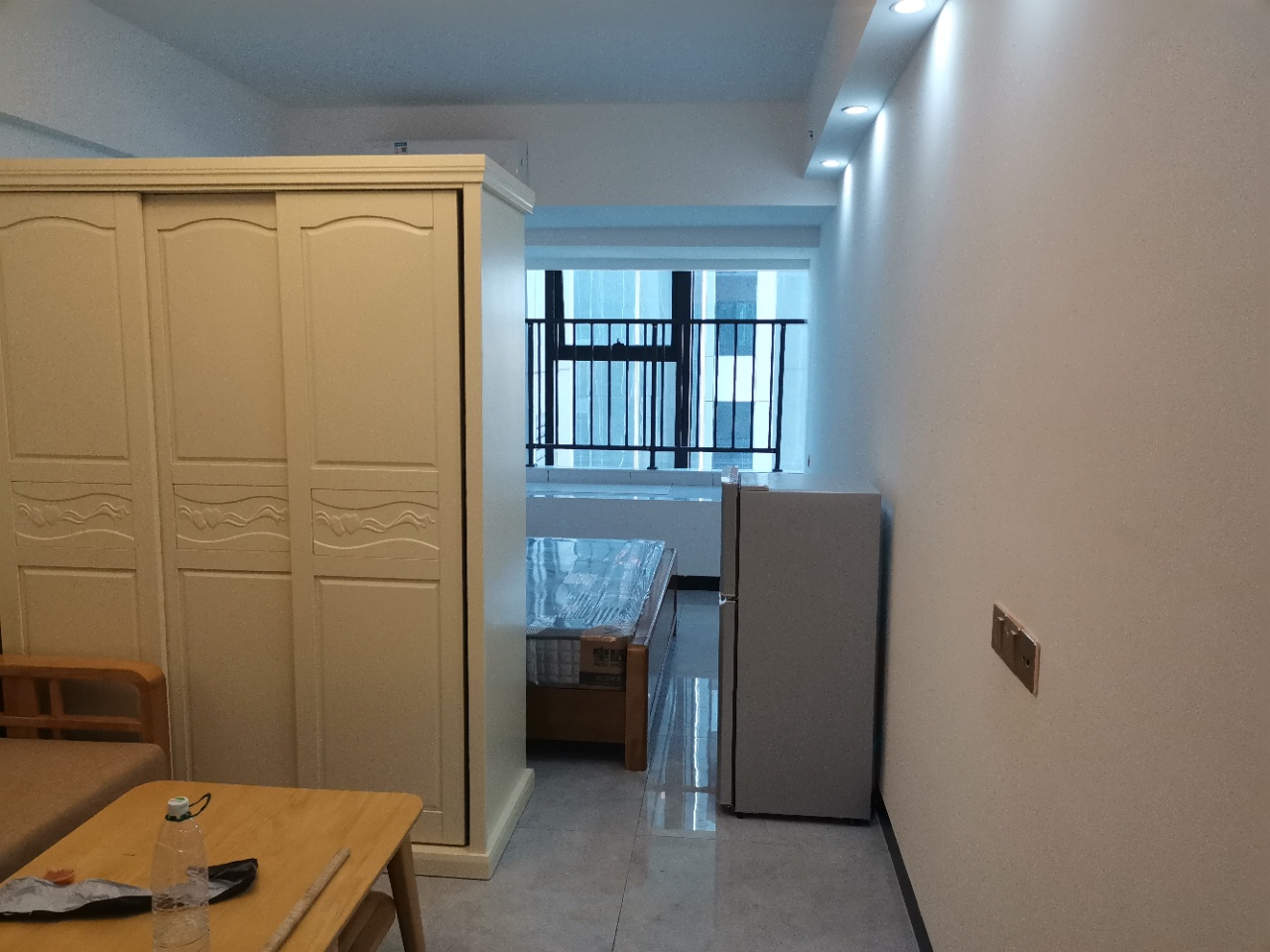 裕天国际商汇中心  1室1厅1卫    1500.0元/月室内图1