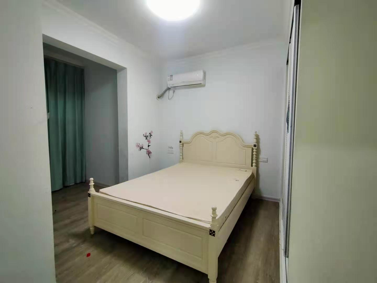 慢步江湾 2室2厅1卫 2500.0元/月 慢步江湾 2室2厅1卫 2500.0元/月室内图