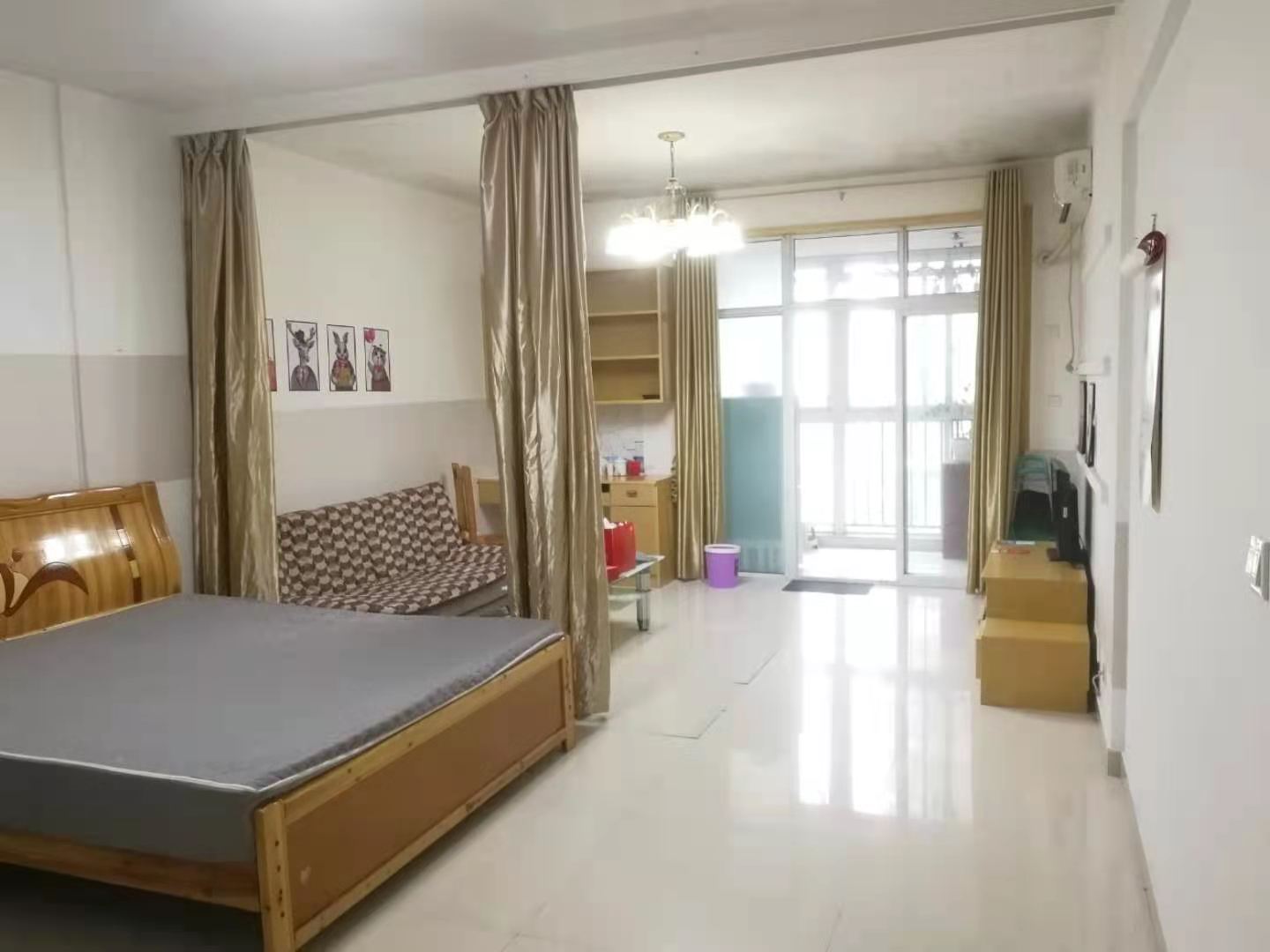 开源鑫景  1室1厅1卫    1300.0元/月室内图