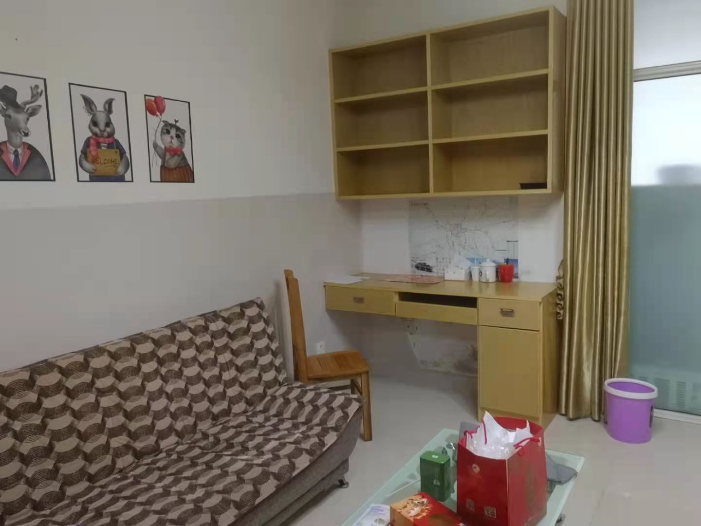 开源鑫景  1室1厅1卫    1300.0元/月室内图1