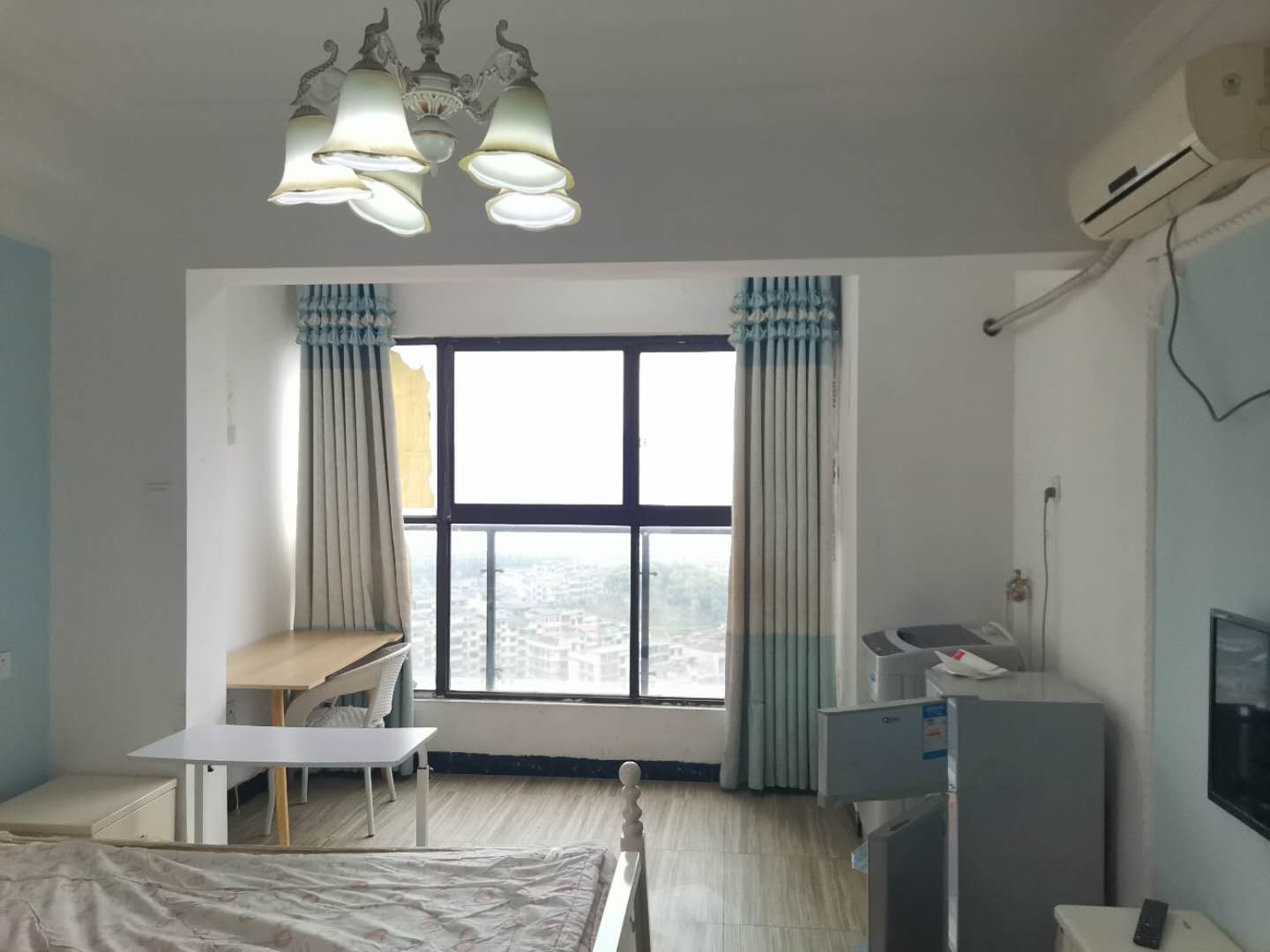 达美D6区  1室1厅1卫    1700.0元/月室内图
