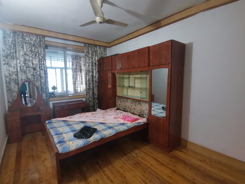 牛角塘社区 2室2厅1卫 1800.0元/月 牛角塘社区 2室2厅1卫 1800.0元/月室内图