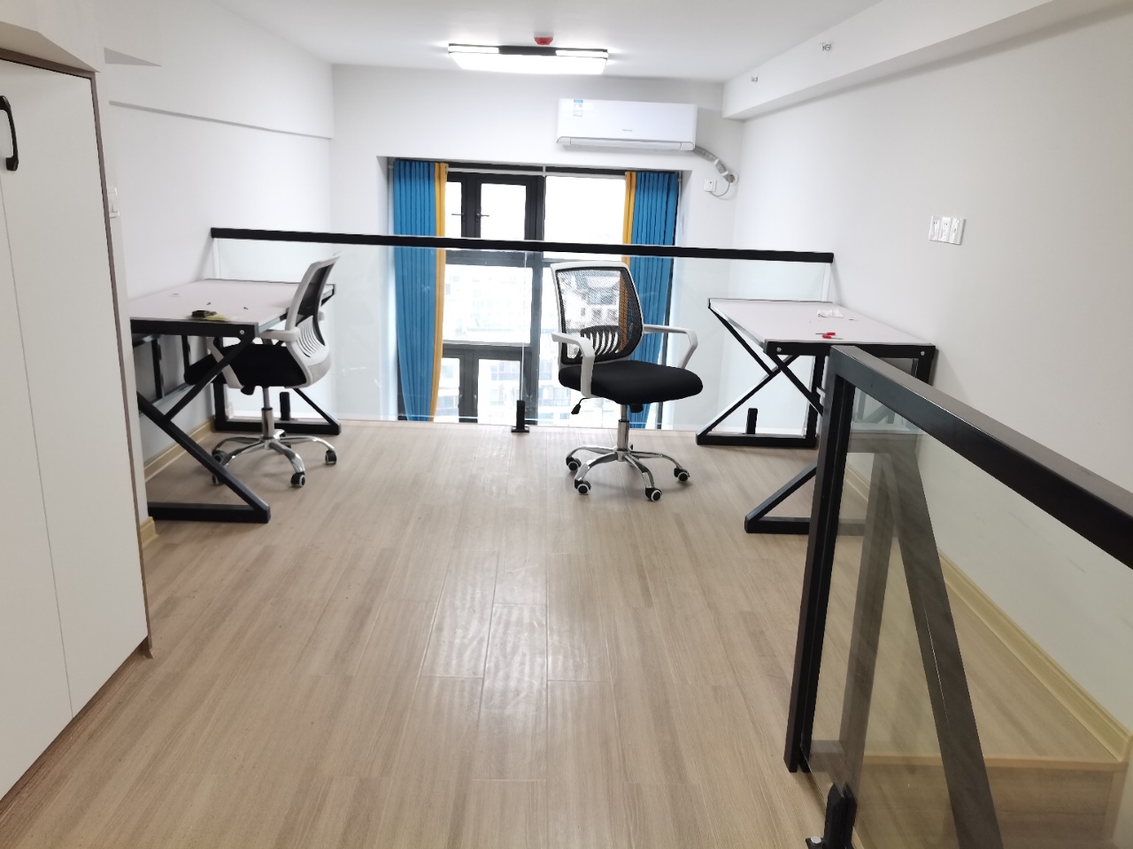 弘坤云寓  1室1厅1卫    2300.0元/月室内图