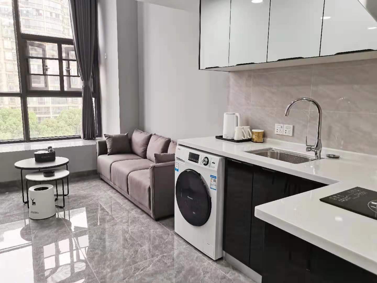 弘坤云寓  1室1厅1卫    2800.0元/月室内图