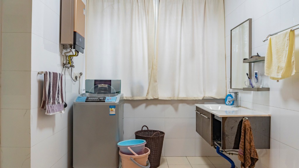 农业银行家属区 4室2厅2卫 98.0万 农业银行家属区 4室2厅2卫 98.0万客厅