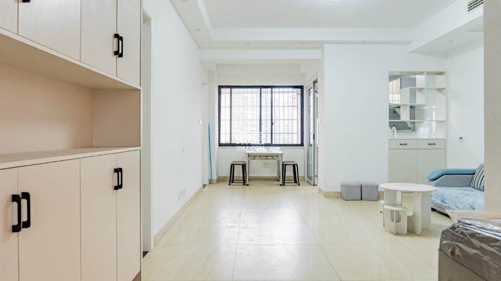 上城世家 2室1厅1卫 60.00万 上城世家 2室1厅1卫 60.00万客厅