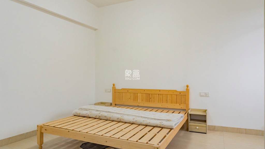 上城世家 2室1厅1卫 60.00万 上城世家 2室1厅1卫 60.00万客厅