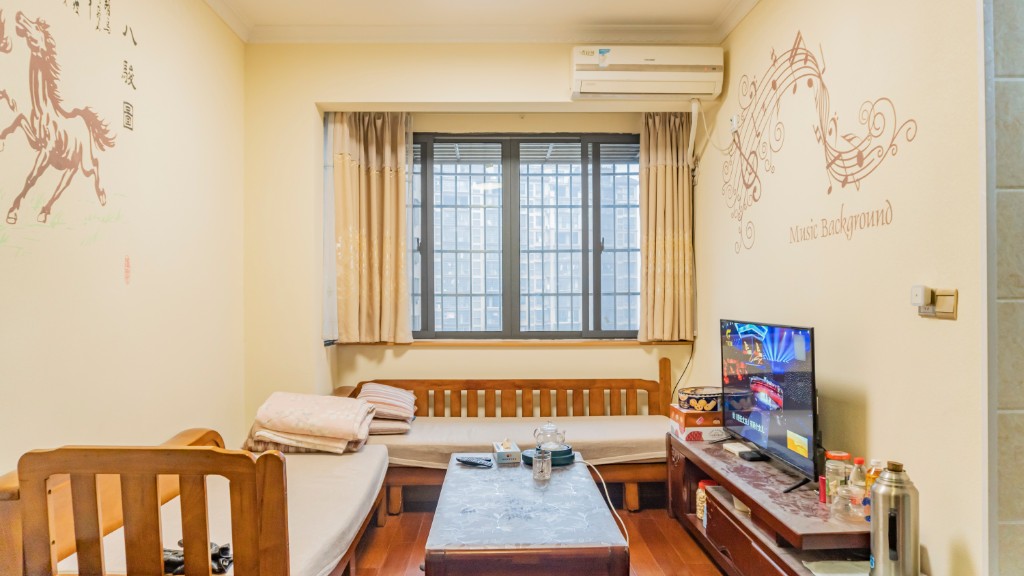 滨江花园  1室1厅1卫   22.80万 滨江花园  1室1厅1卫   22.80万室内图1