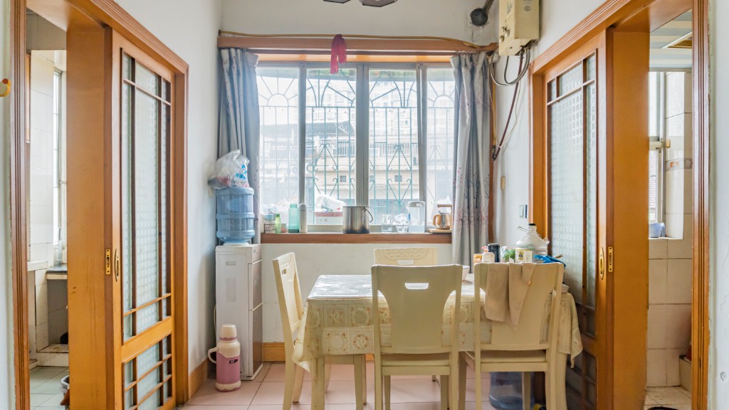 龙洲路散盘 2室2厅1卫 13.8万 龙洲路散盘 2室2厅1卫 13.8万客厅