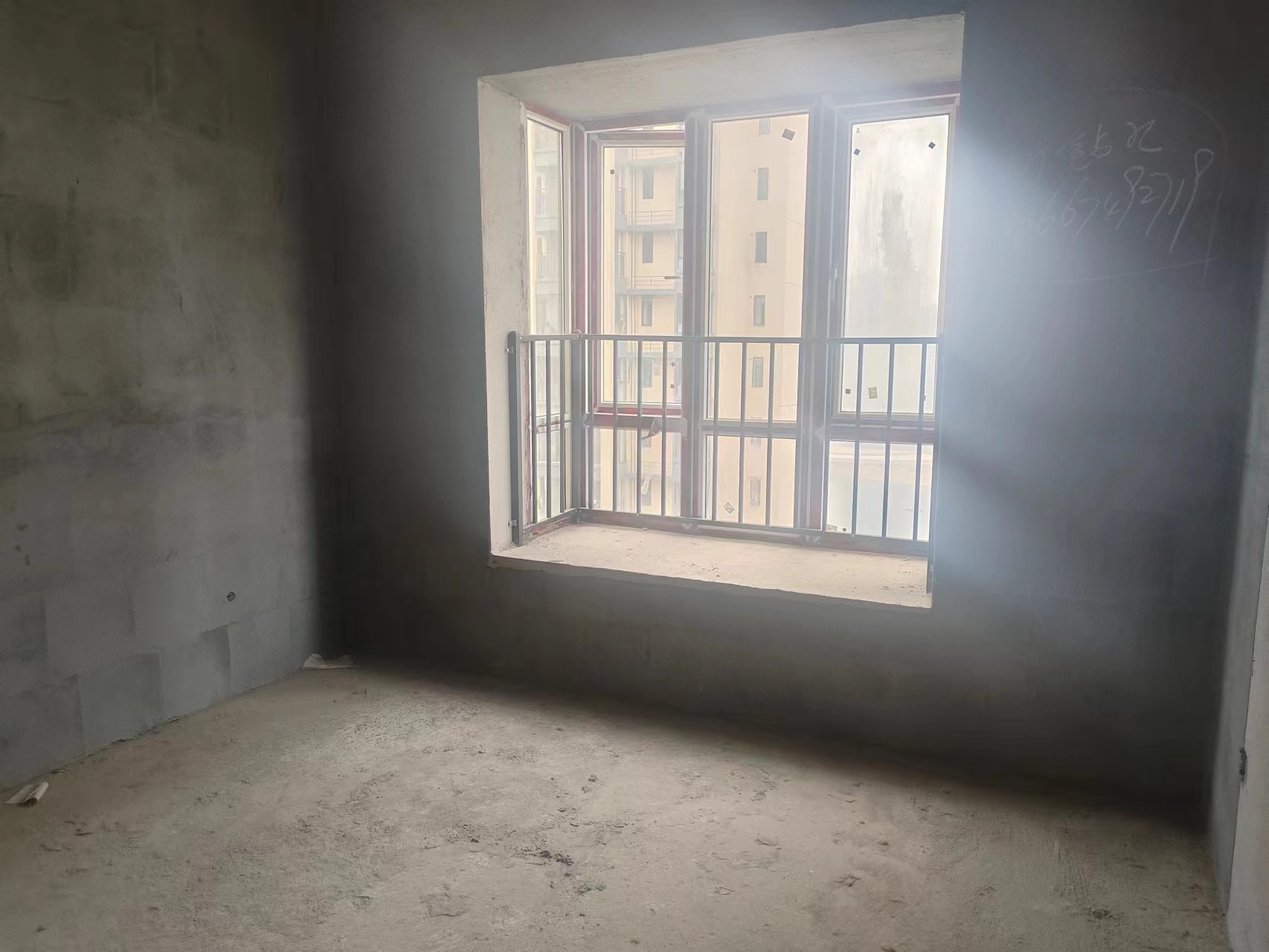 大汉资江城 3室2厅1卫 52.80万 大汉资江城 3室2厅1卫 52.80万客厅