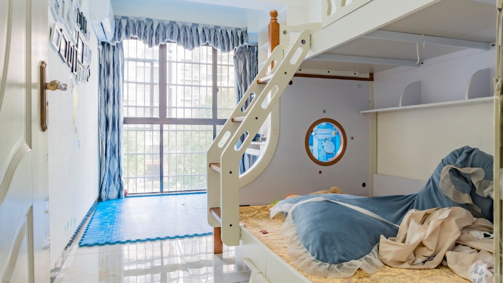 古城春天 3室2厅2卫 69.80万 古城春天 3室2厅2卫 69.80万客厅