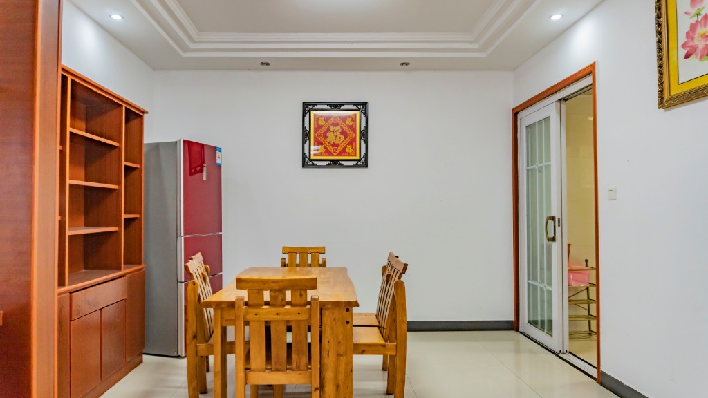 昌富城上城  3室2厅2卫   55.00万 昌富城上城  3室2厅2卫   55.00万客厅