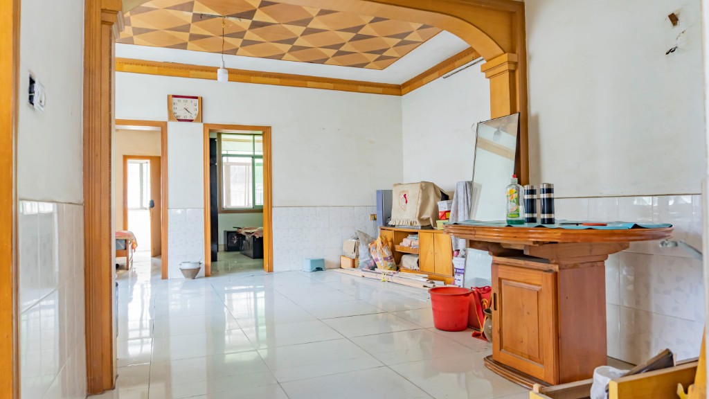 乾元宫社区 2室2厅1卫 40.80万 乾元宫社区 2室2厅1卫 40.80万客厅