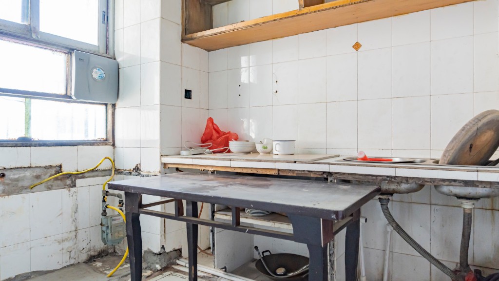 乾元宫社区 2室2厅1卫 40.80万 乾元宫社区 2室2厅1卫 40.80万客厅