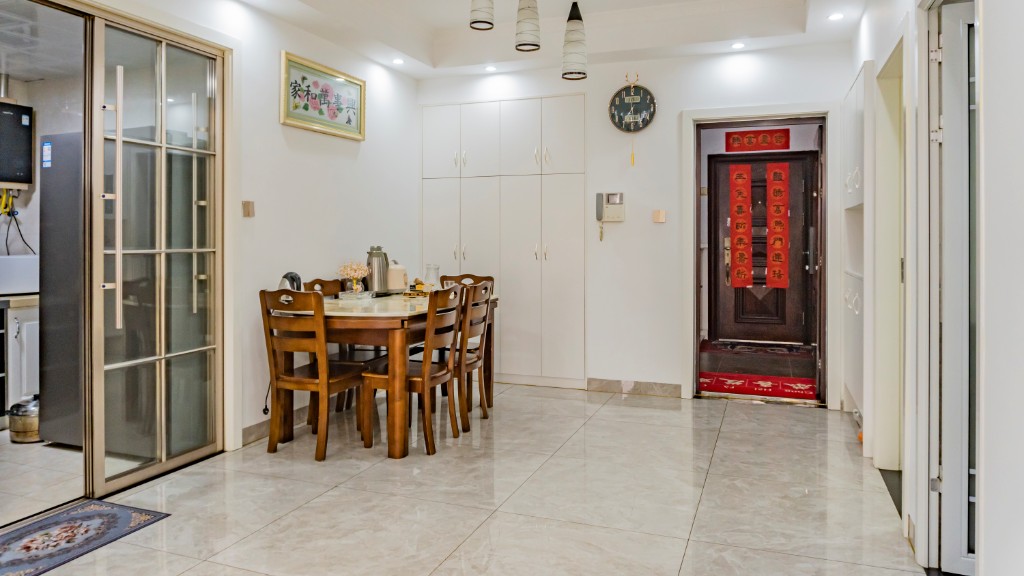 资江明珠 2室2厅1卫 60.0万 资江明珠 2室2厅1卫 60.0万客厅