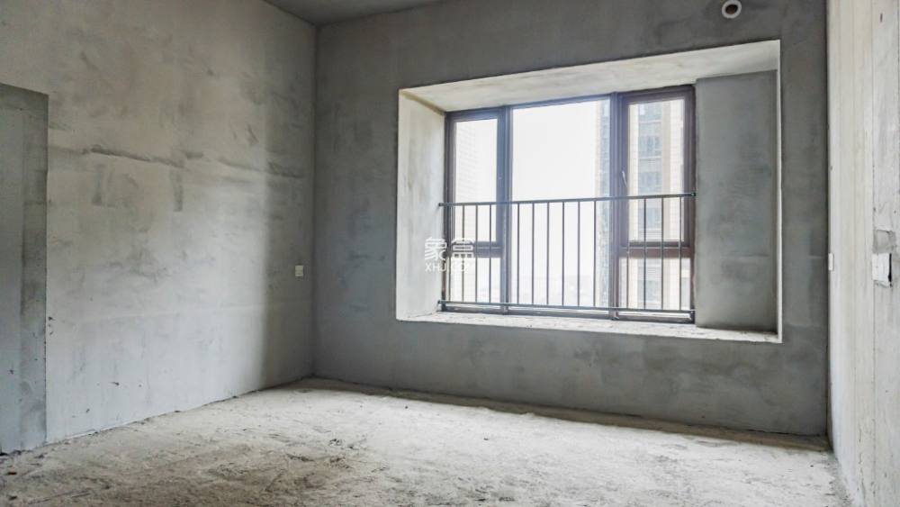 东城首府  3室2厅2卫   59.80万