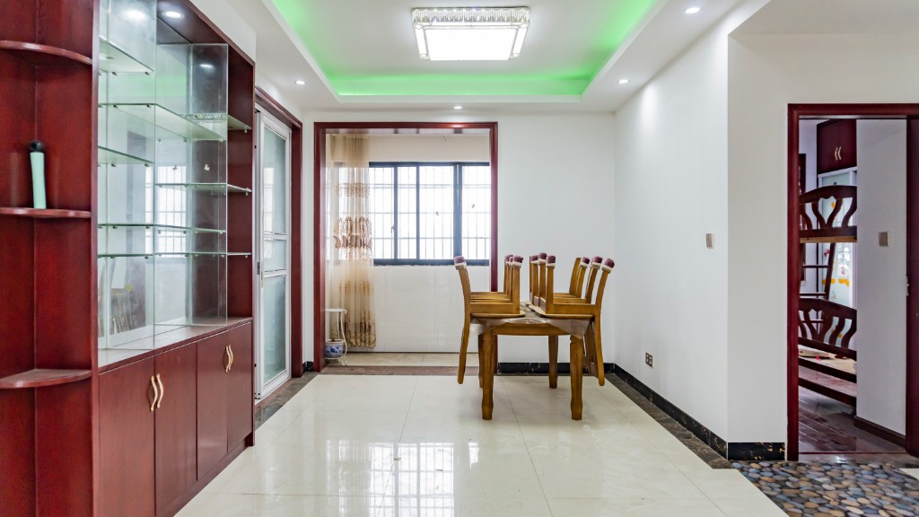 上城世家 3室2厅2卫 92.00万 上城世家 3室2厅2卫 92.00万客厅