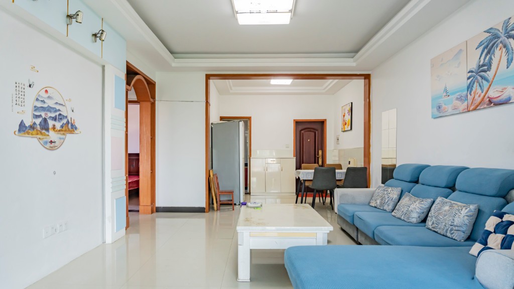 富丰大厦 2室2厅1卫 38.80万 富丰大厦 2室2厅1卫 38.80万客厅