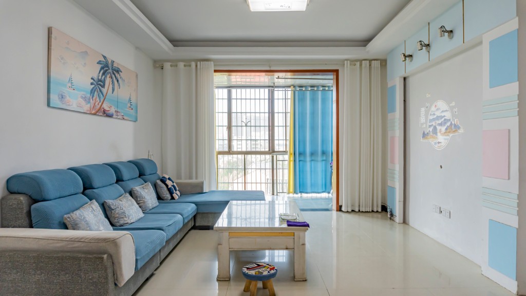 富丰大厦 2室2厅1卫 38.80万 富丰大厦 2室2厅1卫 38.80万客厅