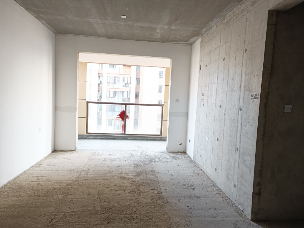 德大揽胜 3室2厅2卫 55.80万 德大揽胜 3室2厅2卫 55.80万客厅