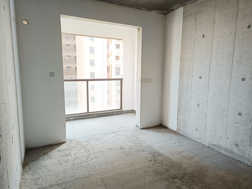 德大揽胜 3室2厅2卫 55.80万 德大揽胜 3室2厅2卫 55.80万客厅