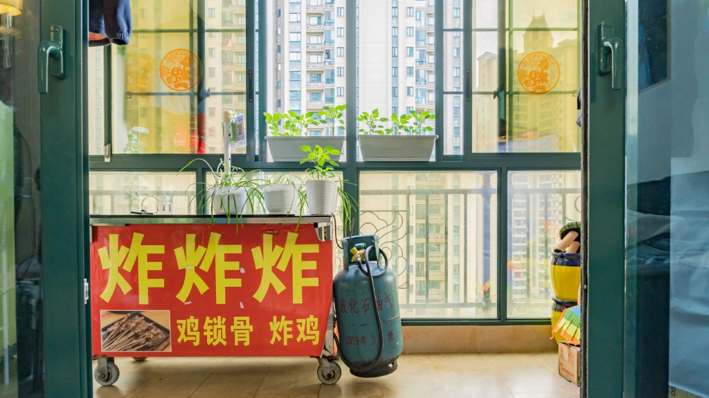 恒大绿洲  3室2厅2卫   84.80万 恒大绿洲  3室2厅2卫   84.80万客厅