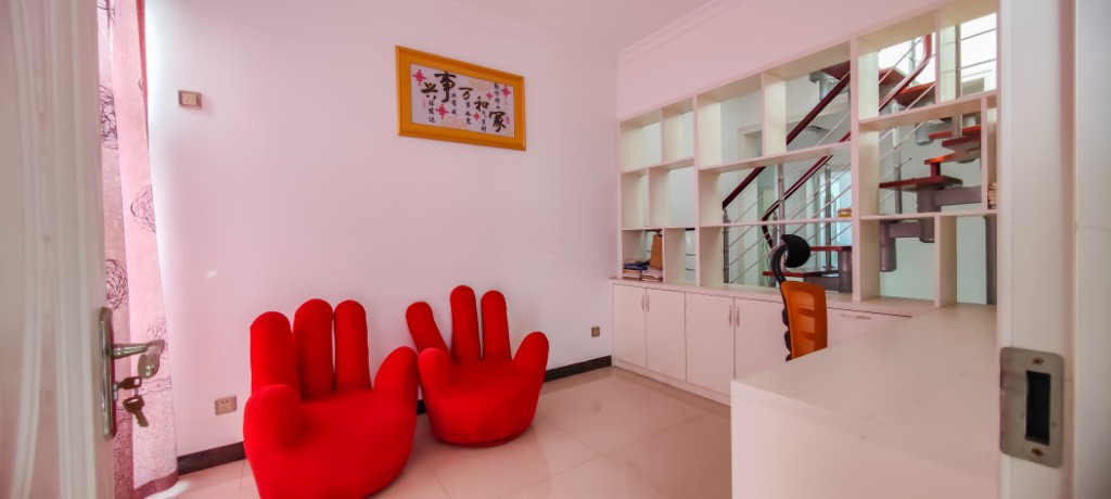 幸福里  3室2厅2卫    61.8万 幸福里  3室2厅2卫    61.8万客厅