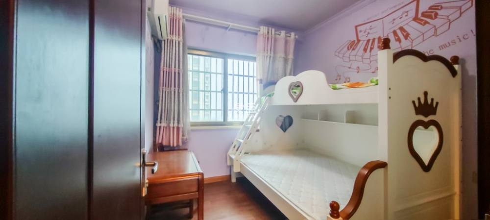 碧桂园 3室2厅1厨1卫 72.00万