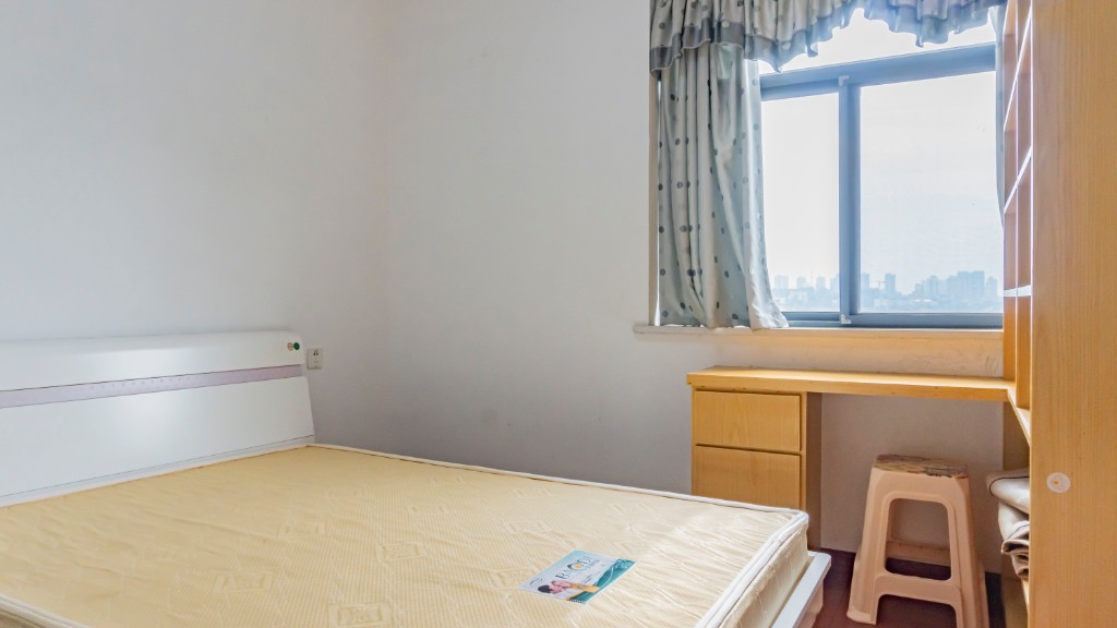 会龙山溪谷(住宅) 2室2厅2卫 44.80万 会龙山溪谷(住宅) 2室2厅2卫 44.80万客厅