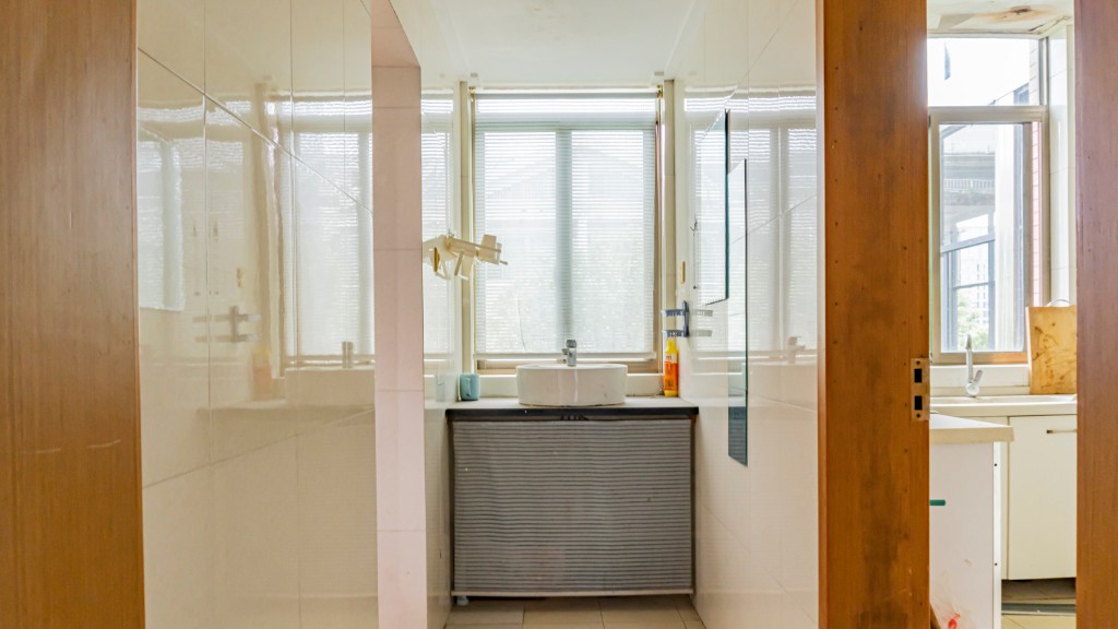 梓怡华盛家园  4室2厅2卫   53.80万 梓怡华盛家园  4室2厅2卫   53.80万客厅