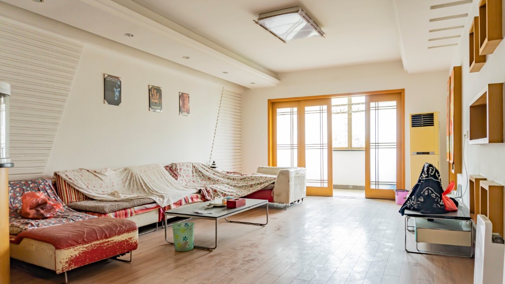 梓怡华盛家园  4室2厅2卫   53.80万 梓怡华盛家园  4室2厅2卫   53.80万客厅