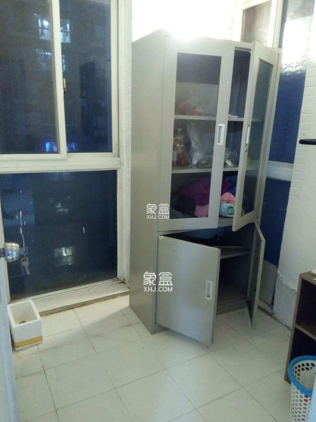 格蓝康都  4室2厅1卫    3500.0元/月 格蓝康都  4室2厅1卫    3500.0元/月室内图