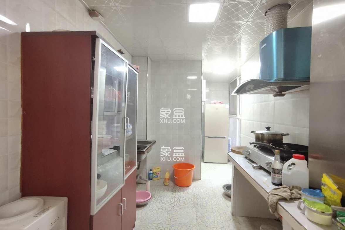 上河国际C区  3室2厅1卫    3000.0元/月 上河国际C区  3室2厅1卫    3000.0元/月室内图