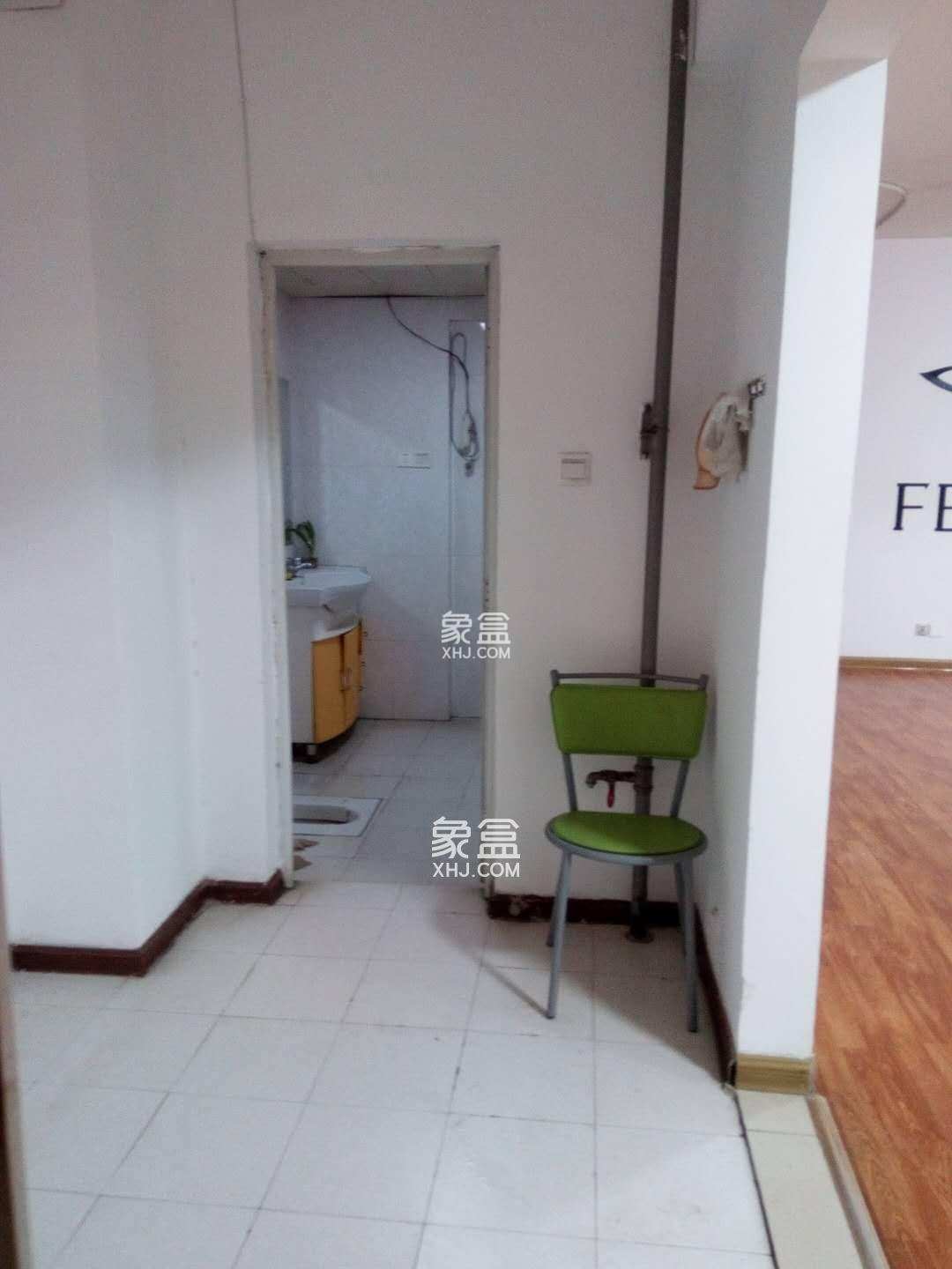 格蓝康都  4室2厅1卫    3500.0元/月 格蓝康都  4室2厅1卫    3500.0元/月室内图