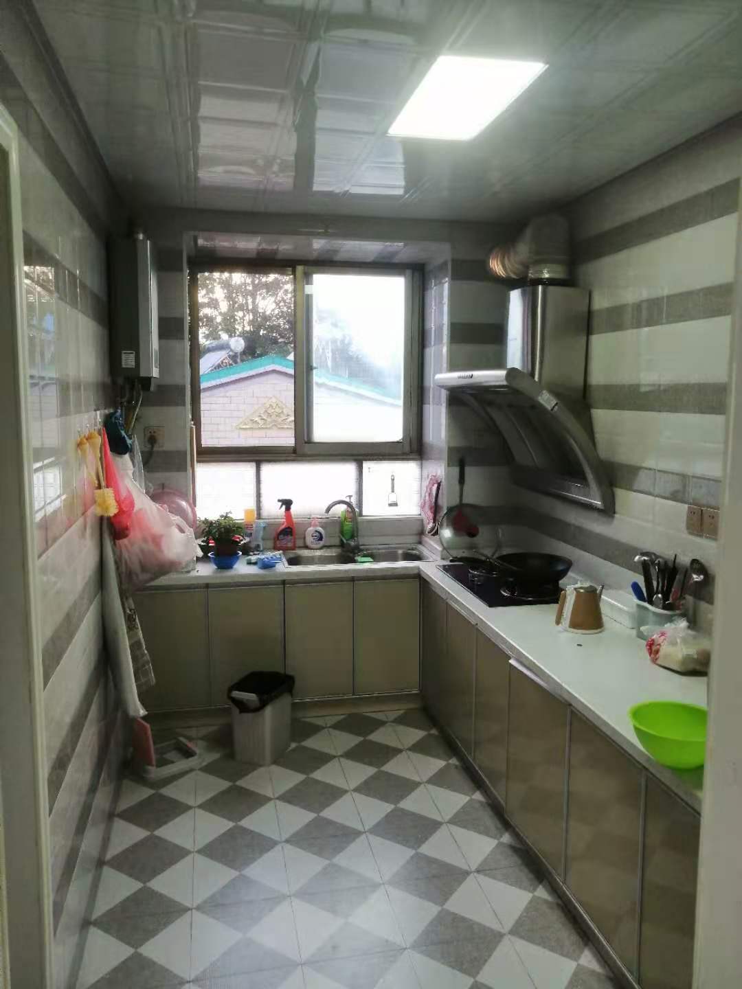锦龙小区  3室2厅1卫   1400.00元/月室内图
