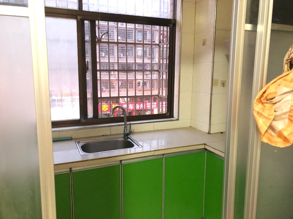 龙塘安置区(龙塘小区) 1室1厅1卫 700.0元/月 龙塘安置区(龙塘小区) 1室1厅1卫 700.0元/月室内图