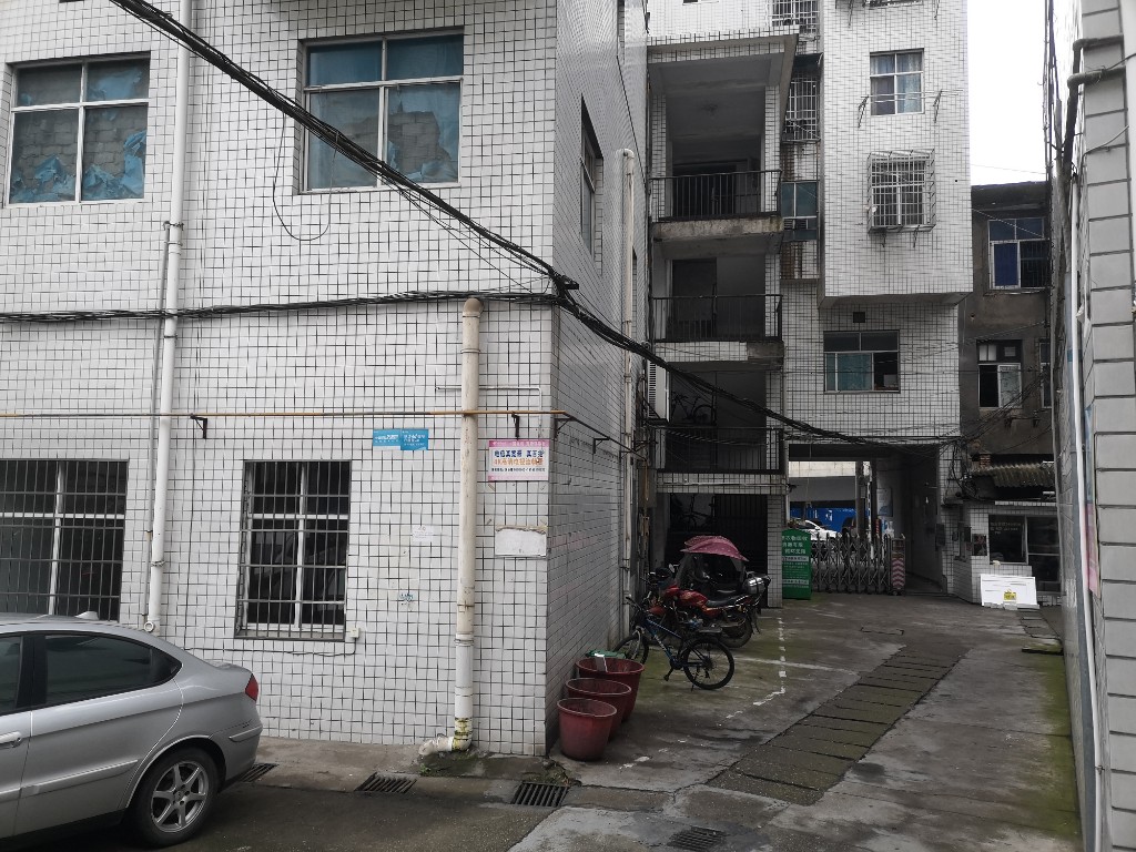 桃源临江花园小区  3室2厅1卫   55.80万小区图