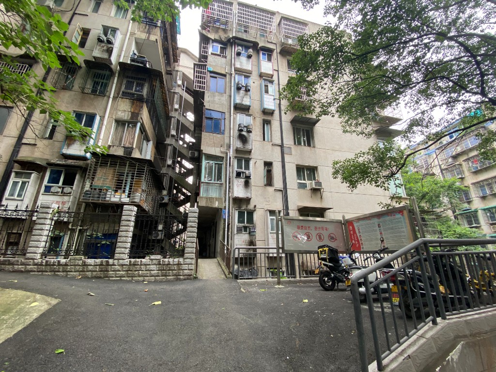 工字楼  2室1厅1卫   1800.00元/月小区图