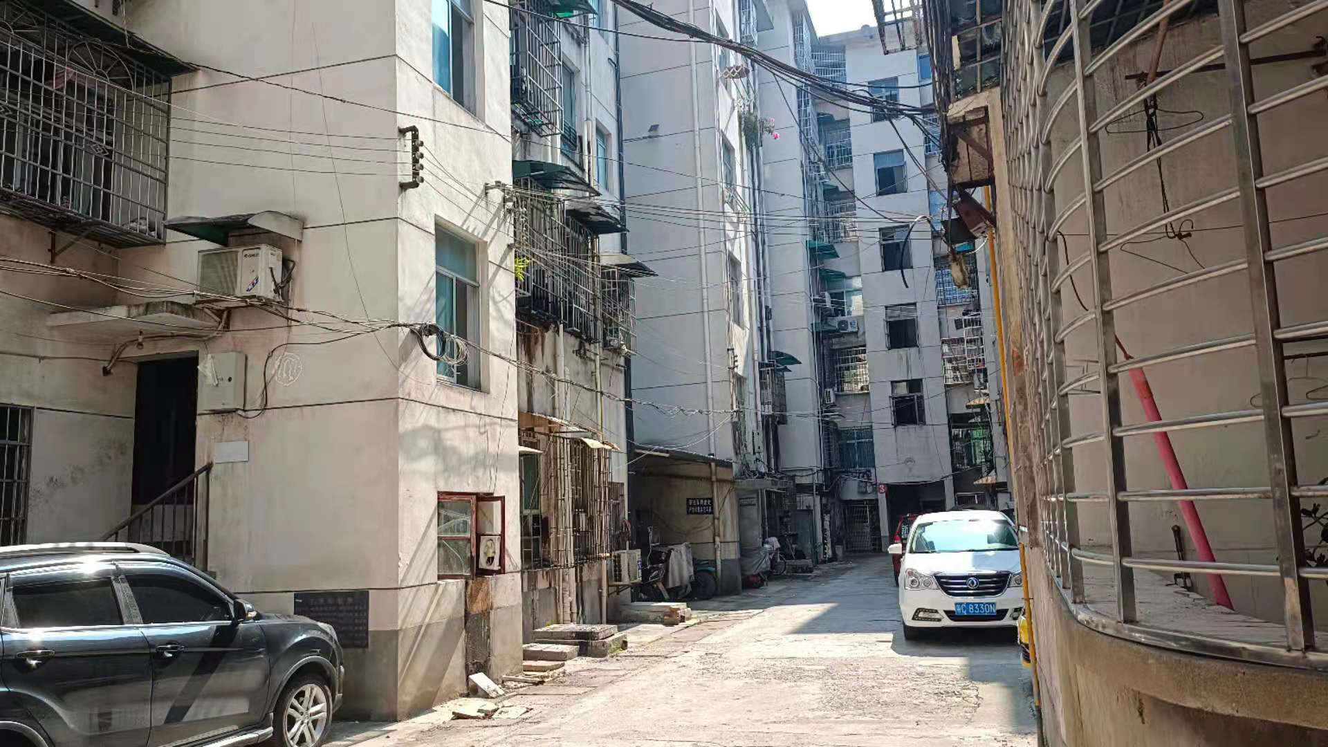 教育局宿舍（莲花湖街)  3室2厅1卫   58.80万小区图