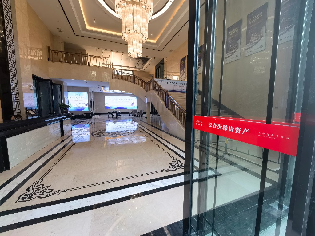 青春里  4室2厅2卫   125.00万 青春里  4室2厅2卫   125.00万小区图