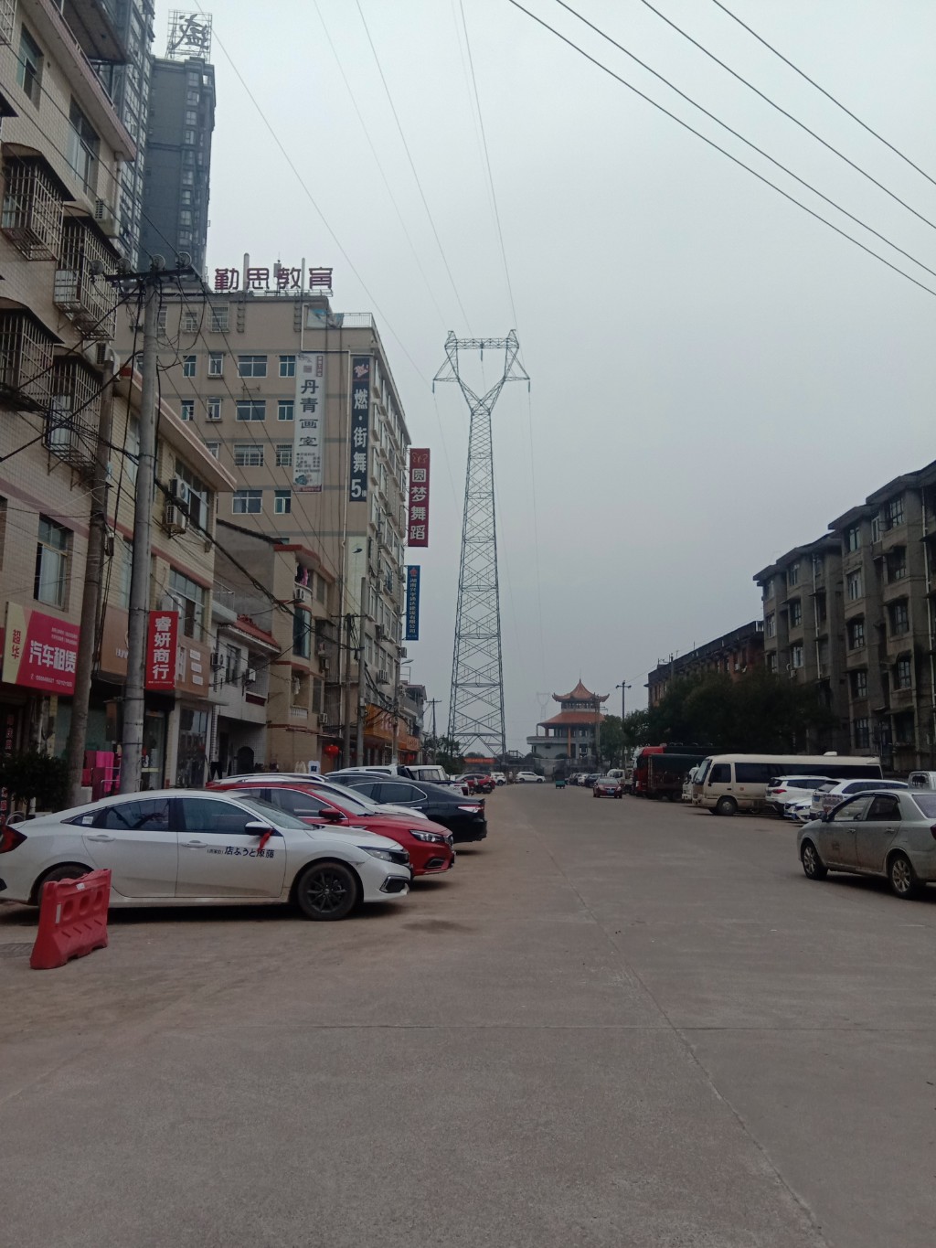 水源路小开发商房产  2室2厅1卫   40.80万小区图