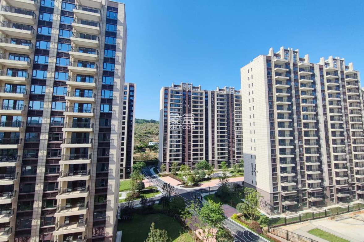 碧桂园豪园-二期 3室2厅2卫 2300.00元/月 碧桂园豪园-二期 3室2厅2卫 2300.00元/月小区图