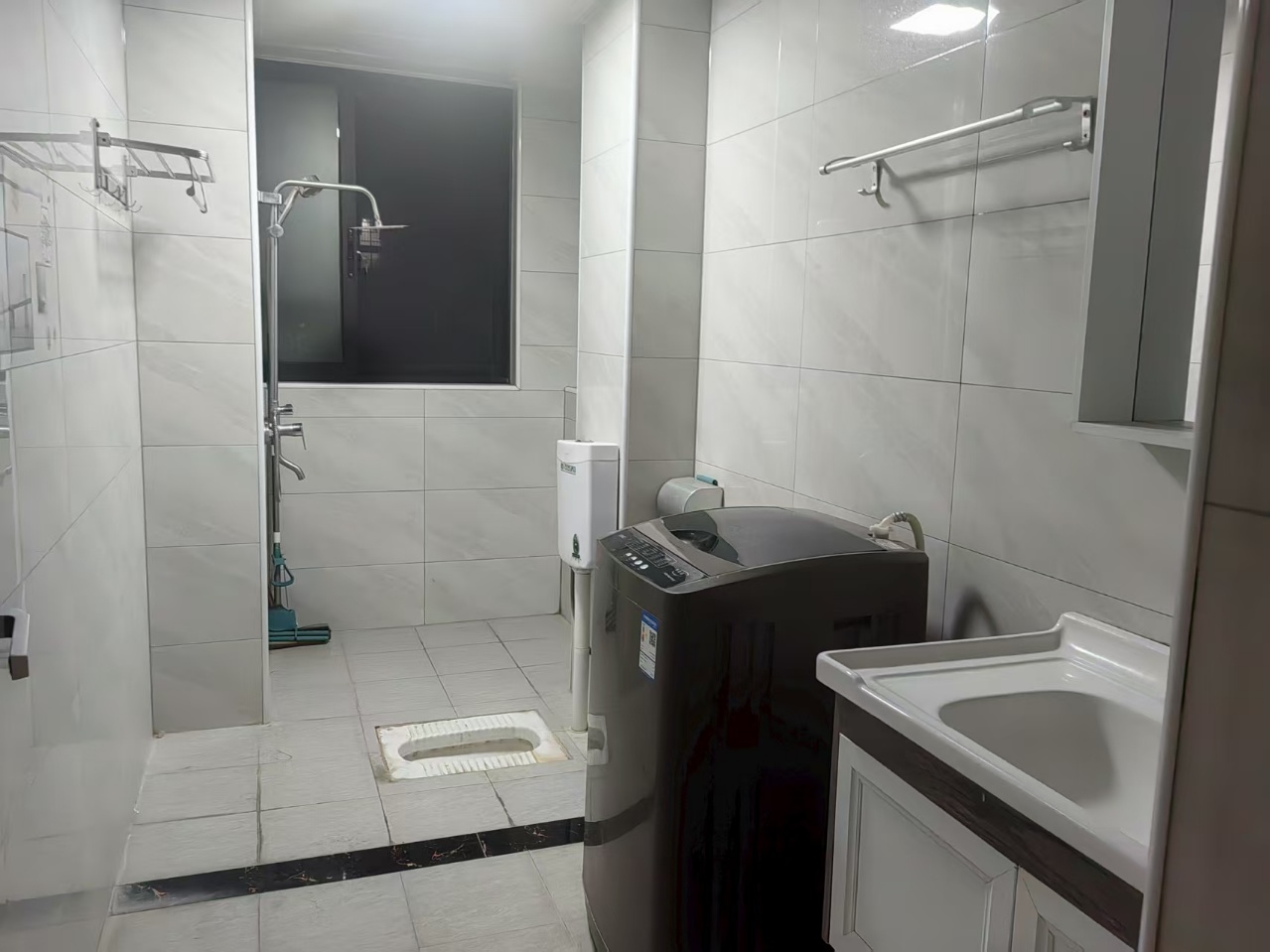 阳光丽城一期 4室2厅2卫 3200.0元/月 阳光丽城一期 4室2厅2卫 3200.0元/月户型图