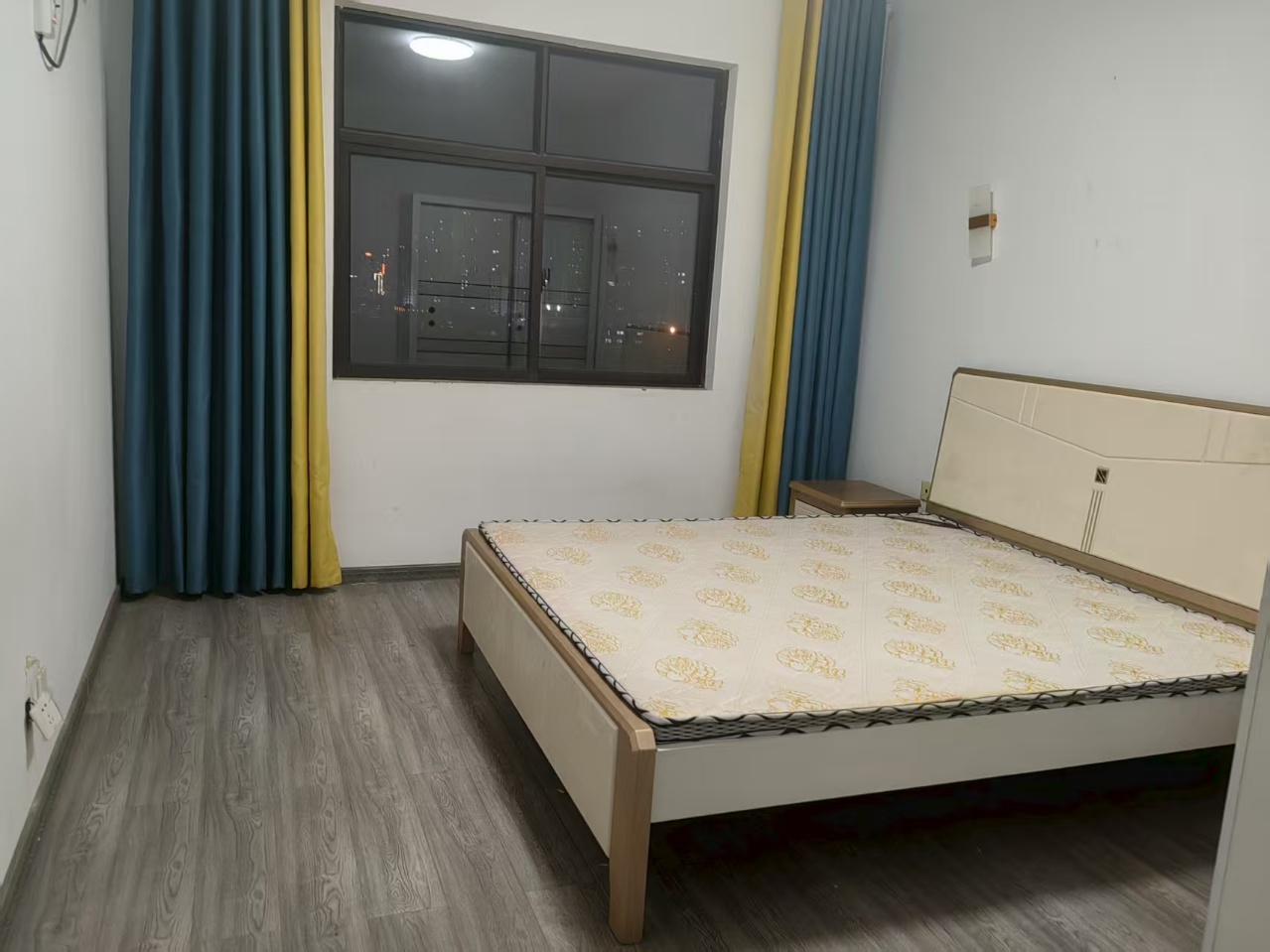 阳光丽城一期 4室2厅2卫 3200.0元/月 阳光丽城一期 4室2厅2卫 3200.0元/月户型图